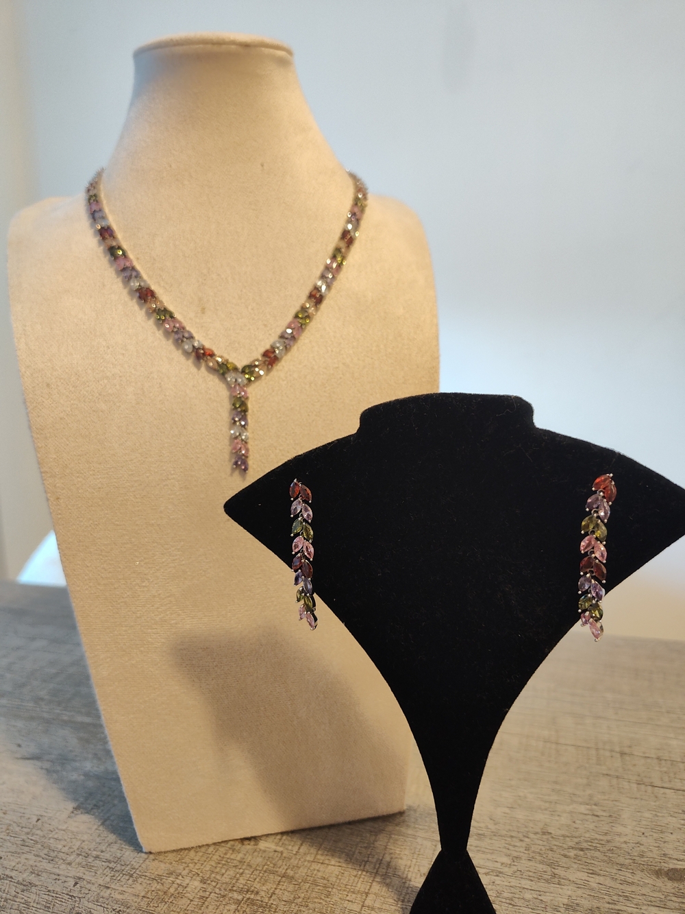 Swarovski Crystal Leaf Necklace and Earrings Set - Picture 2 of 7